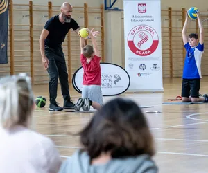 Innowacyjny pomysł fundacji mistrzyni olimpijskiej. Uczniowie zerówek i klas trzecich przebadani pod kątem predyspozycji do sportu