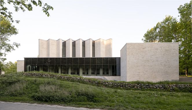 Højvangen Church, Henning Larsen 