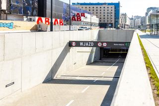 Otwarto parking podziemny pod pl. Powstańców Warszawy. Jakie ceny?