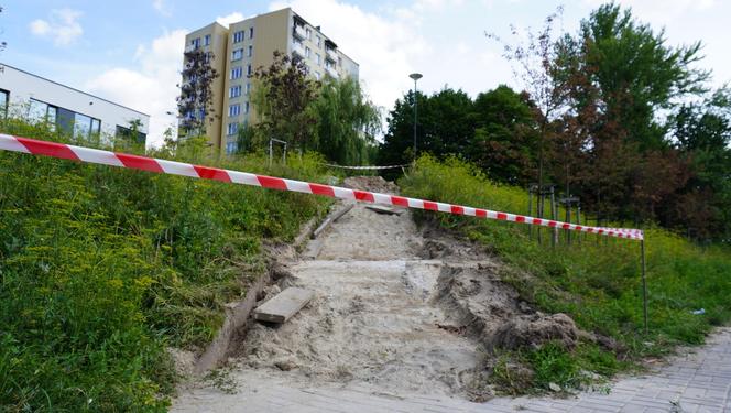 Lublin. Kładka wróciła na swoje miejsce. Jak wygląda konstrukcja nad ulicą Filaretów? Mamy ZDJĘCIA!