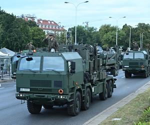 Zamknęli cztery mosty i kilkadziesiąt ulic. Próba generalna przed Świętem Wojska Polskiego