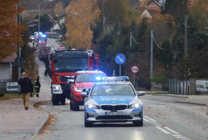 Przejmujący pogrzeb strażaka, który zginął podczas obławy na Grzegorza Borysa