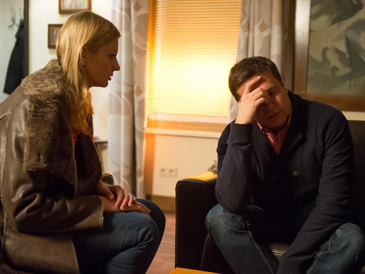 Na Wspólnej odcinek 2273. Julia (Katarzyna Kołeczek), Michał (Robert Kudelski)