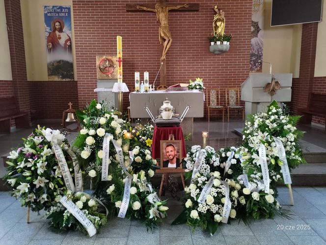 Pogrzeb Marcina Leszczyńskiego z "True Love". Tak rodzina i przyjaciele pożegnali 31-latka