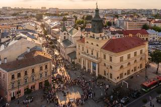 Turystyka odżywa po pandemii. Coraz więcej osób odwiedza Lublin 