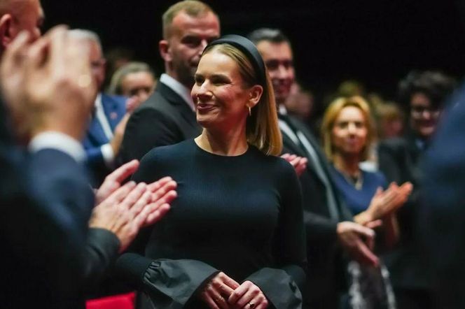 Marta Nawrocka z oficjalną wizytą w Lublinie – detal kreacji przyciąga wzrok