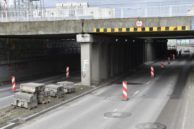 Zaczął się remont wiaduktu nad Globusową. Sprawdź utrudnienia 