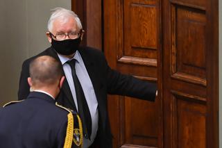 Niepokojące doniesienia z Sejmu o Kaczyńskim. Zachowuje się jak szczur w klatce