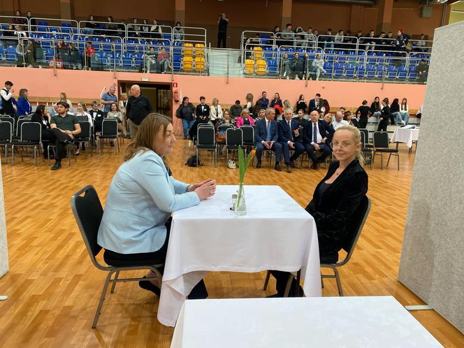 Znamy wyniki Mistrzostw Młodych Kelnerów. Zwyciężyła uczennica siedleckiej „Samochodówki”