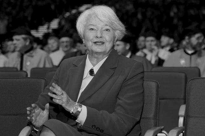 Krystyna Łybacka 1946-2020