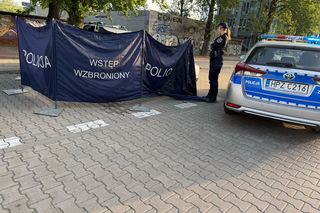  Makabra na Ochocie. Zwłoki w luksusowym białym Porsche. Na miejscu prokurator