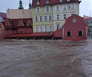 To miasteczko przetrwało Wielką Wodę. Oto co ma do zaoferowania