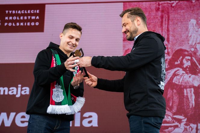 Korowód studentów podczas juwenaliów 2025 w Krakowie