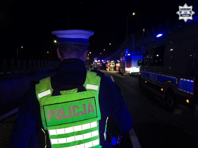 Dantejskie sceny na DK1. W kraksie brało udział 9 pojazdów. Zaczęło się od kierowcy bmw