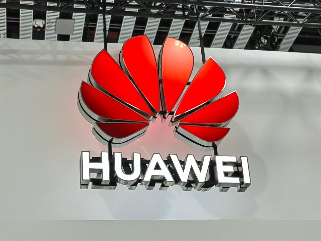 Walentynki 2023. Święto zakochanych z ofertą Huawei 