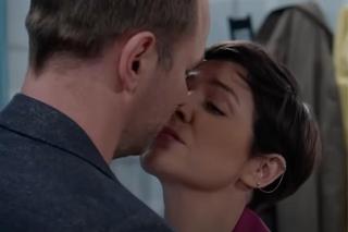 Pierwsza miłość. Zwiastun: Kinga (Aleksandra Zienkiewicz), Janek (Maciej Mikołajczyk)