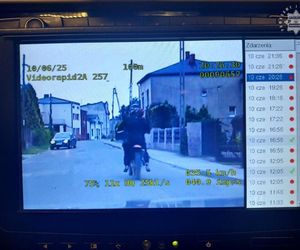 Policjanci prowadzili pościg za 15-latkiem