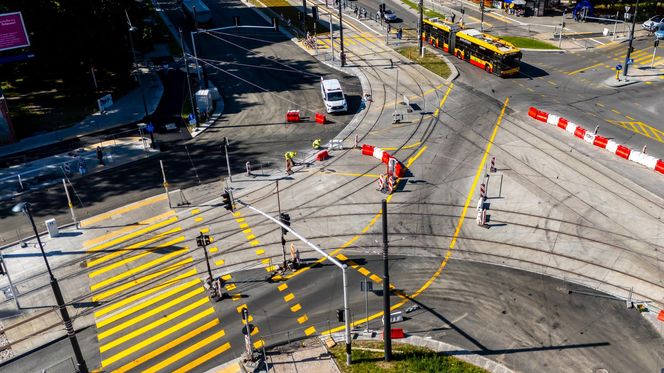 Tramwaj na Stegny w Warszawie w przeddzień otwarcia