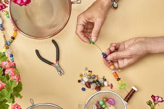 Doniczka wisząca z durszlaka