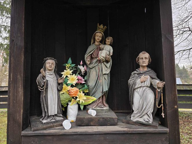 Zabytkowy kościół św. Sebastiana w Kosinie