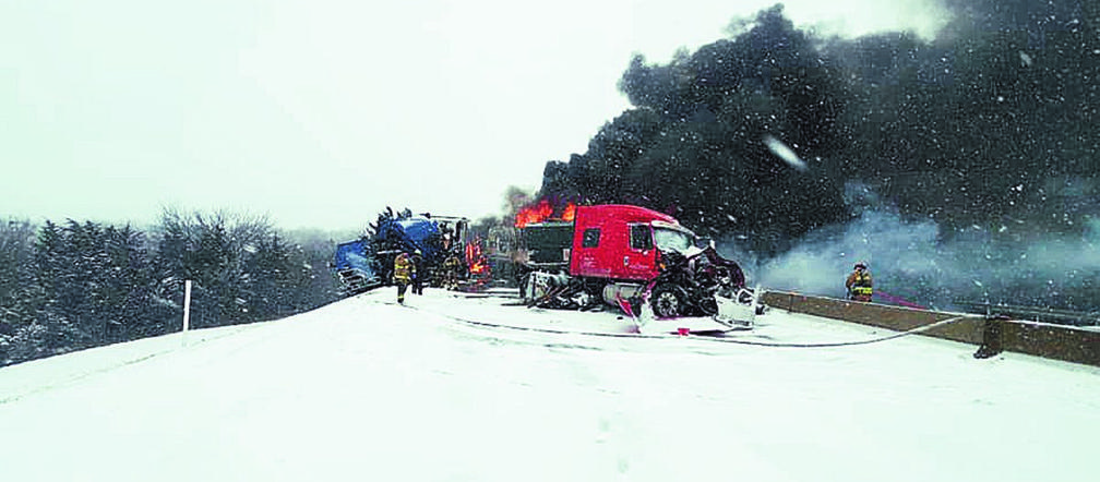 Płonęli na oblodzonej autostradzie 