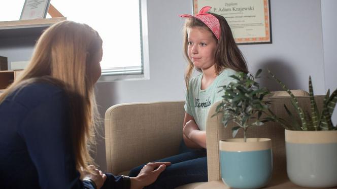 Na dobre i na złe, odcinek 713. Wiktoria (Katarzyna Dąbrowska) i Matylda (Amelia Czaja)