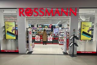 Ten koreański podkład to viralowy hit! W Rossmannie teraz dostaniesz go na promocji 1+1 gratis! 