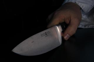 ZMASAKROWAŁ córkę nożem a później chciał się zabić?! Straszne sceny w Dąbrowie Górniczej