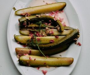 Pamela Anderson handluje ogórkami! Wielki sukces gwiazdy