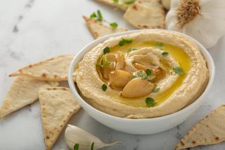 Jak zrobić HUMMUS? Hummus na kilka sposobów