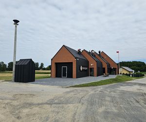 Życie w Architekturze 2025. Budowa remizy Ochotniczej Straży Pożarnej w miejscowości Kozjaty. CLIP KAMIL SKIBICKI