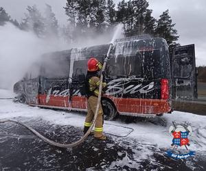 Pożar busa na S5 koło Rydzyny