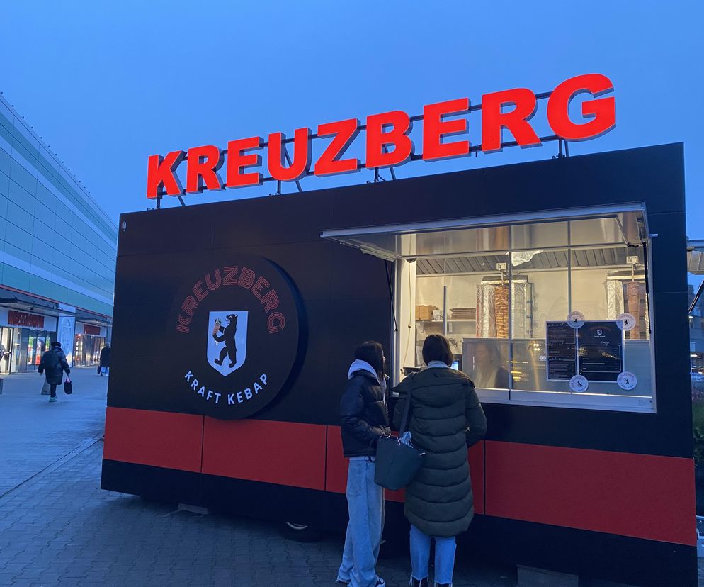 W Łodzi otworzył się Kreuzberg Kebap. Sprawdziliśmy, jak smakuje słynny kebab Filipa Chajzera!