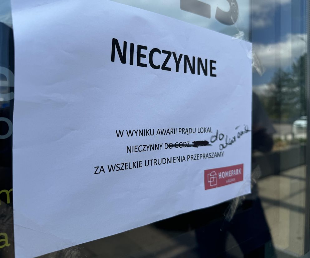 Centra handlowe w Warszawie zamknięte. Co się dzieje? Duża awaria