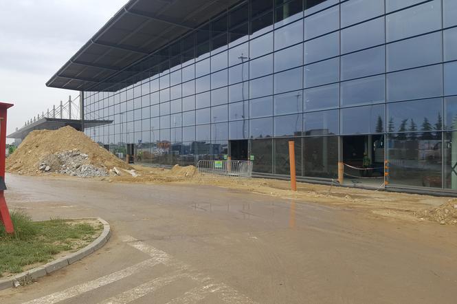 Trwa rozbudowa terminala B na lotnisku w Katowicach - Pyrzowicach [WIDEO]