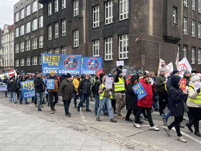 Protest przeciwko Kolei Dużych Prędkości w Katowicach 