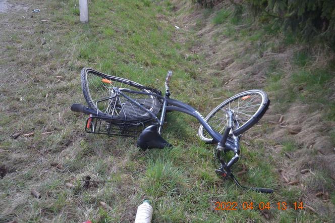 Potworne potrącenie rowerzysty w Małopolsce. Kierująca golfem nie potrafiła wyjaśnić swojego zachowania