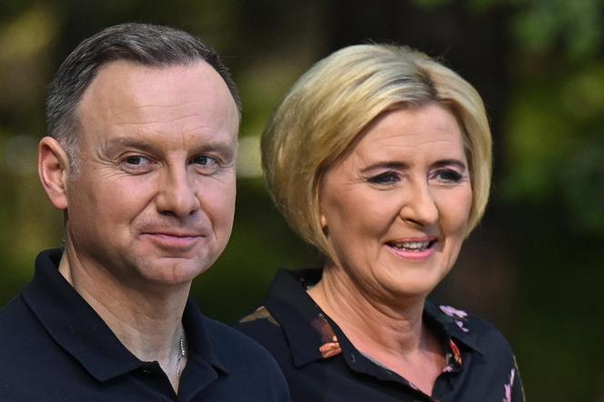 Prezydent Andrzej Duda i Pierwsza Dama sadzili drzewa w Suchedniowie