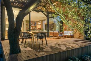 Dom pod Jabłonią wg Bogusława Barnasia