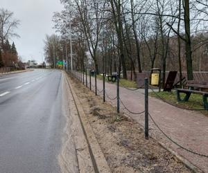 Łańcuchy przy Radomskiej w Starachowicach, metalowa bariera w Wąchocku. Ma być bezpieczniej na drogach