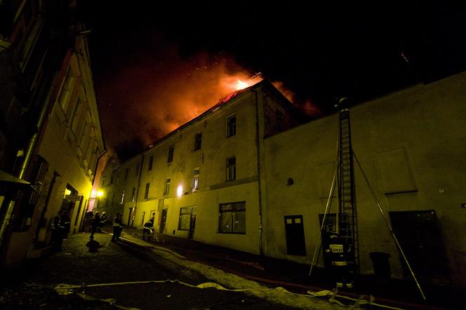 Czternaście lat temu spłonęła kamienica przy Wielkich Schodach w Tarnowie
