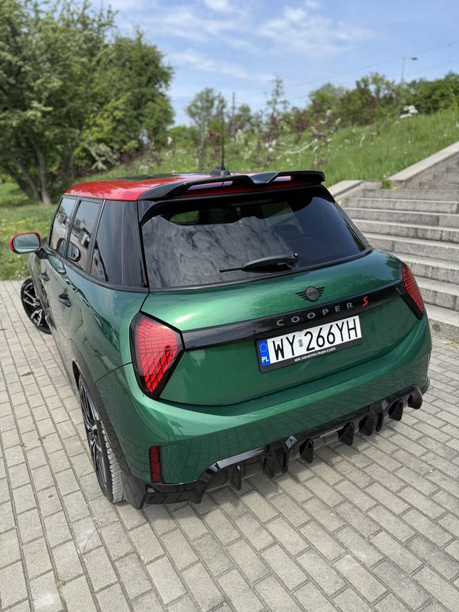 MINI Cooper S (w linii JCW)