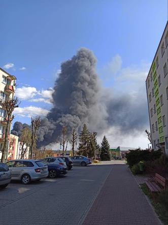 Ogromny pożar w Nowinach pod Kielcami