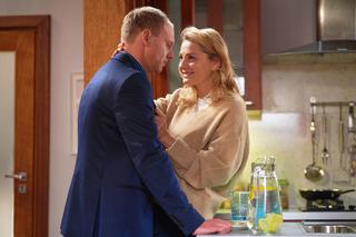 Na Wspólnej odc. 3563. Kamil (Kazimierz Mazur), Zuza Hoffer (Małgorzata Socha)