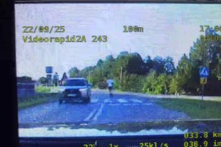 14-latek uciekał na hulajnodze przed policją