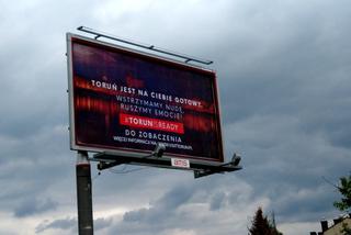 Toruń jest gotowy na przyjęcie turystów. Specjalne banery w całej Polsce [ZDJĘCIA, WIDEO]