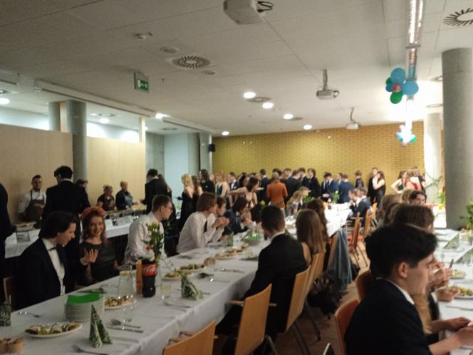 Studniówka 2023 w VIII LO w Poznaniu