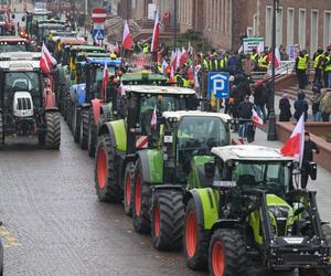 Protest rolników przed Urzędem Wojewódzkim w Gdańsku