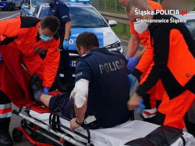 29-latek potrącił dwóch policjantów