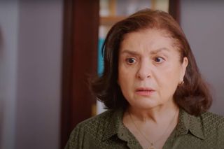 Bahar robi test ciążowy.